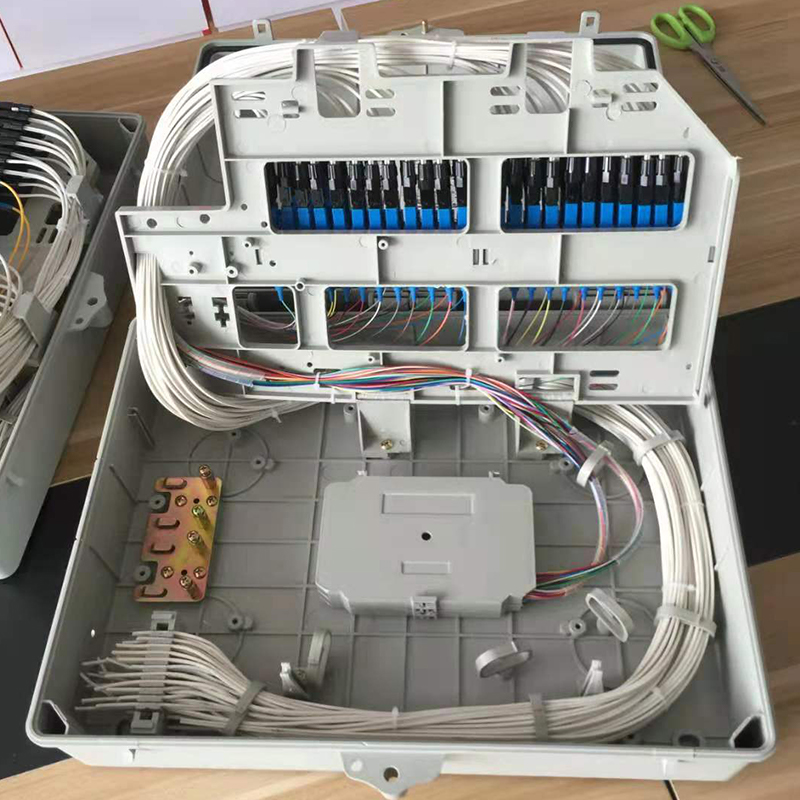 FTTH BOX 16-Kern-Glasfaserverteilerkasten mit 16 Ports für den Außenbereich und 1x16 SPS-Splitter-Anschlusskasten für Wandmontage und Mastmontage